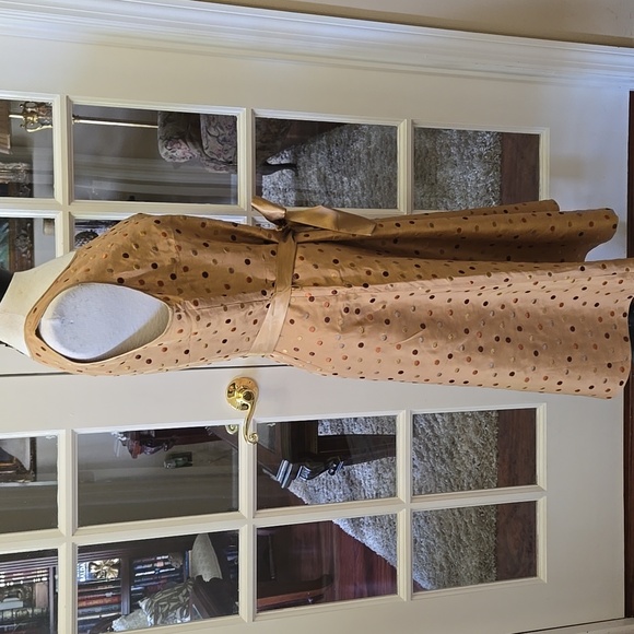 DUE PER DUE Veste 100% Silk Gold Tan Copper Brown Sleeveless ALine Midi Dress 12 - Picture 4 of 7